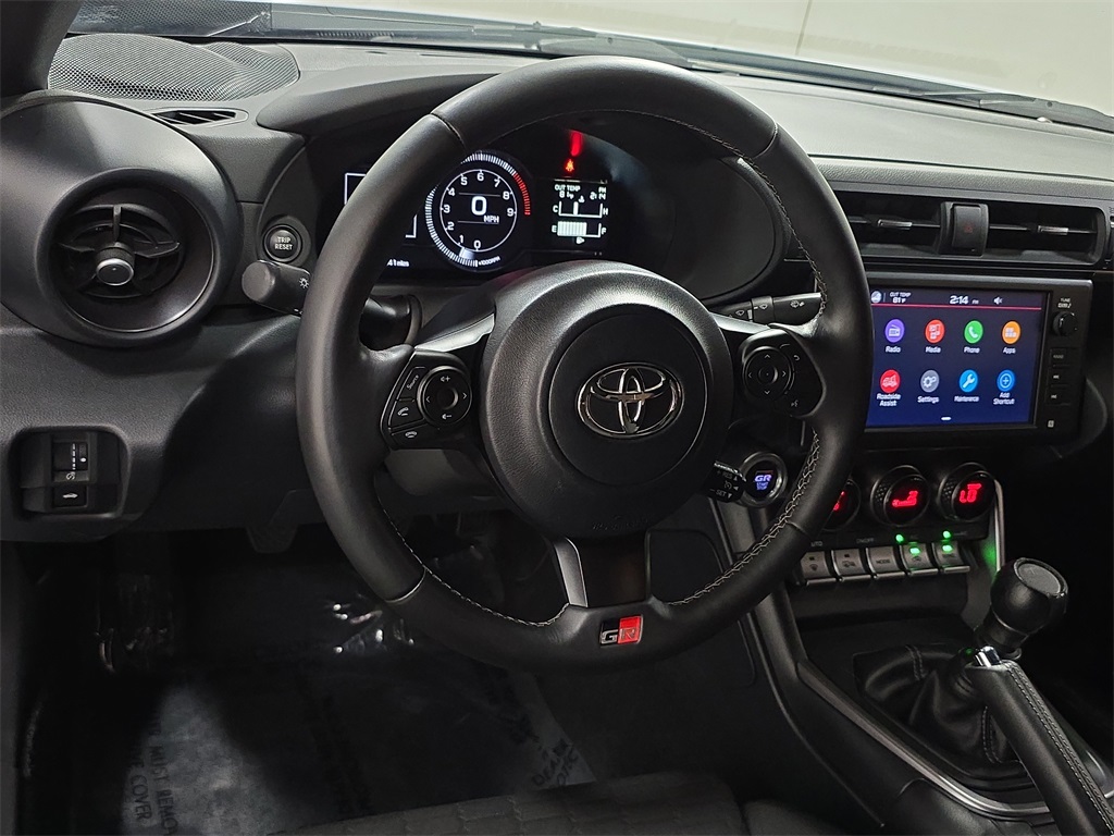 2023 Toyota GR86 photo 4