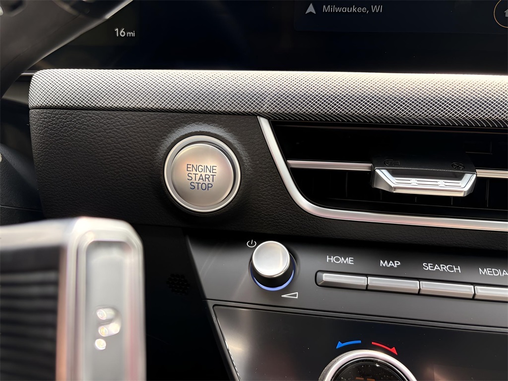 2025 Hyundai Sonata SEL Convenience photo 11
