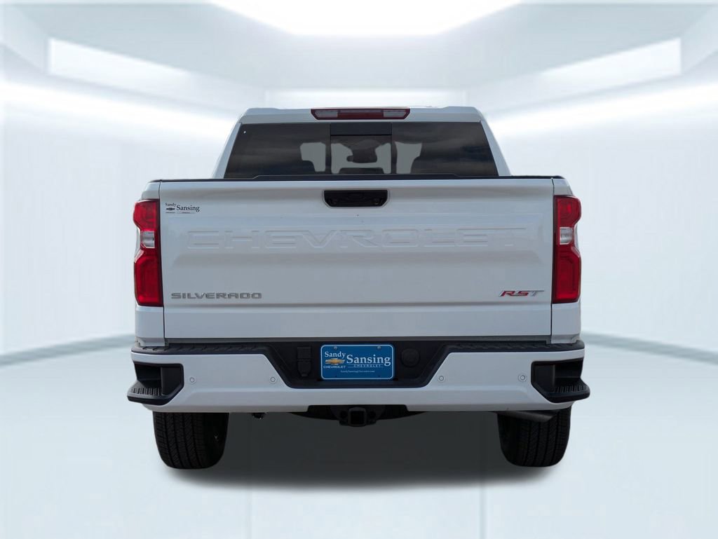 2025 Chevrolet Silverado RST photo 4