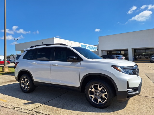2023 Honda Passport TrailSport photo 3