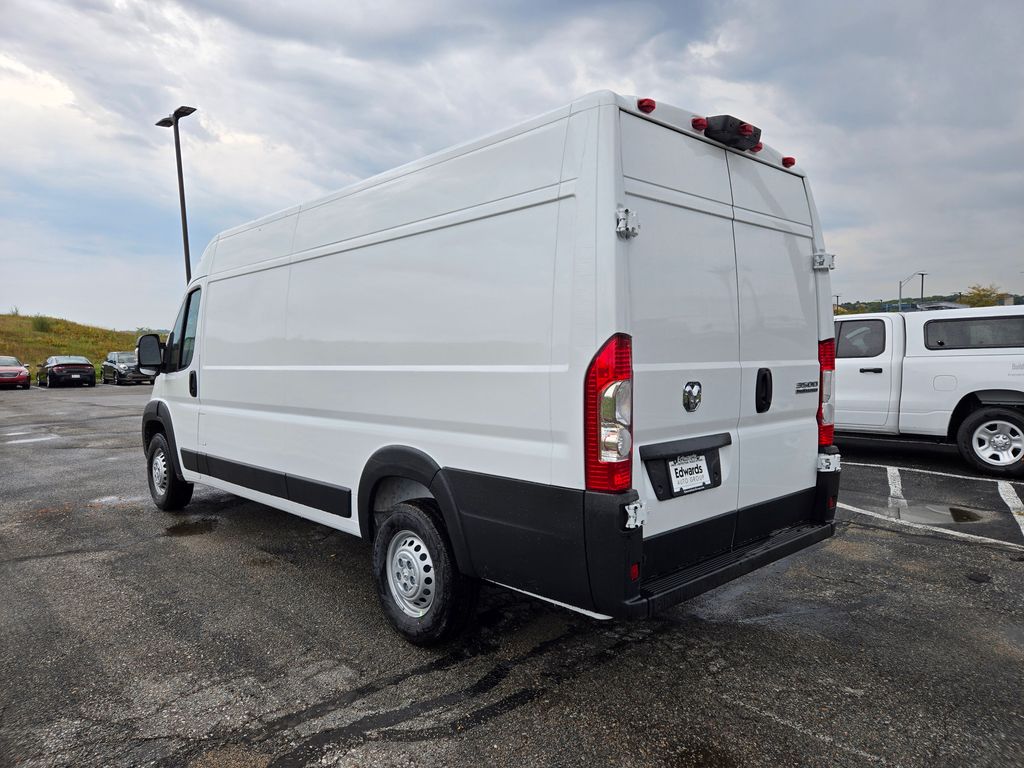 2026 Ram ProMaster 3500 photo 4