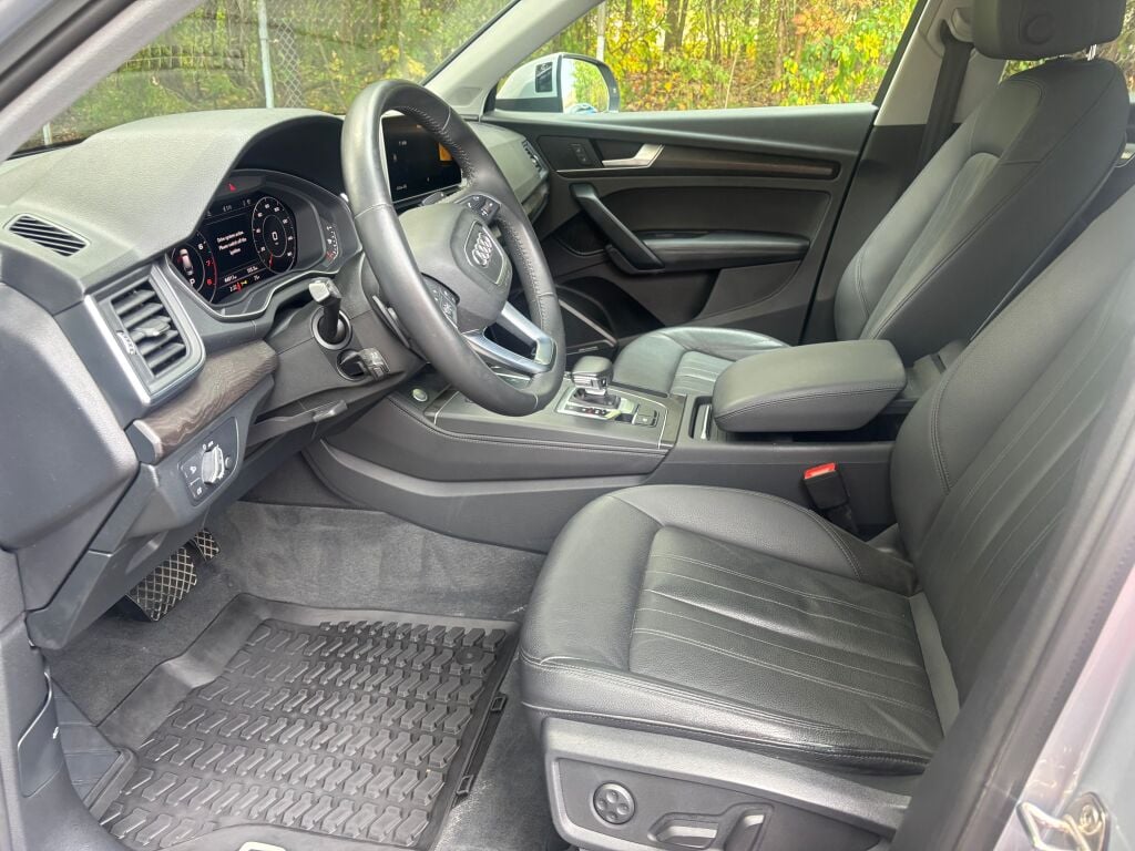 2020 Audi Q5 Premium Plus photo 9