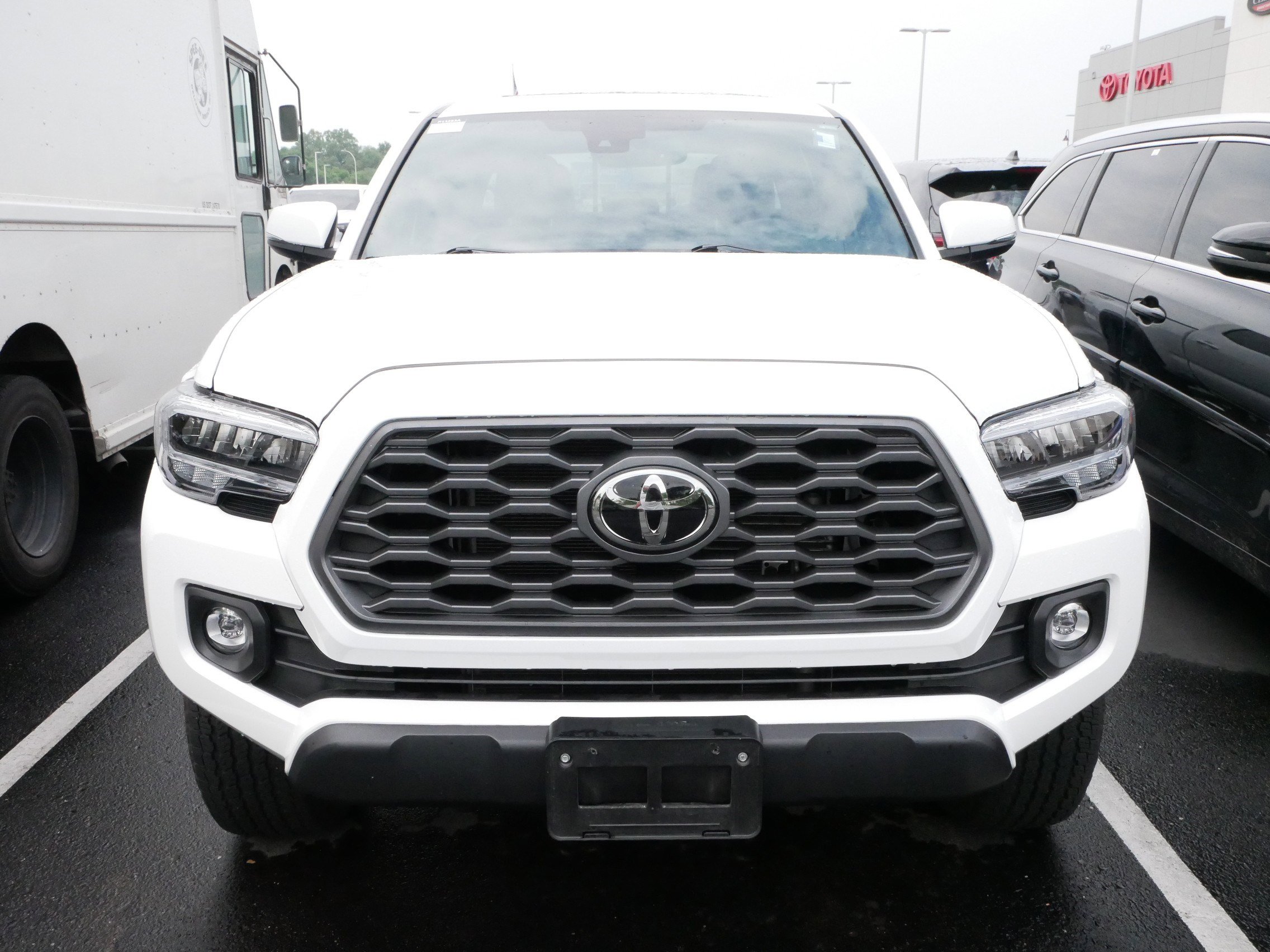 Used 2020 Toyota Tacoma TRD Off Road with VIN 3TMDZ5BN1LM089494 for sale in Brooklyn Center, Minnesota
