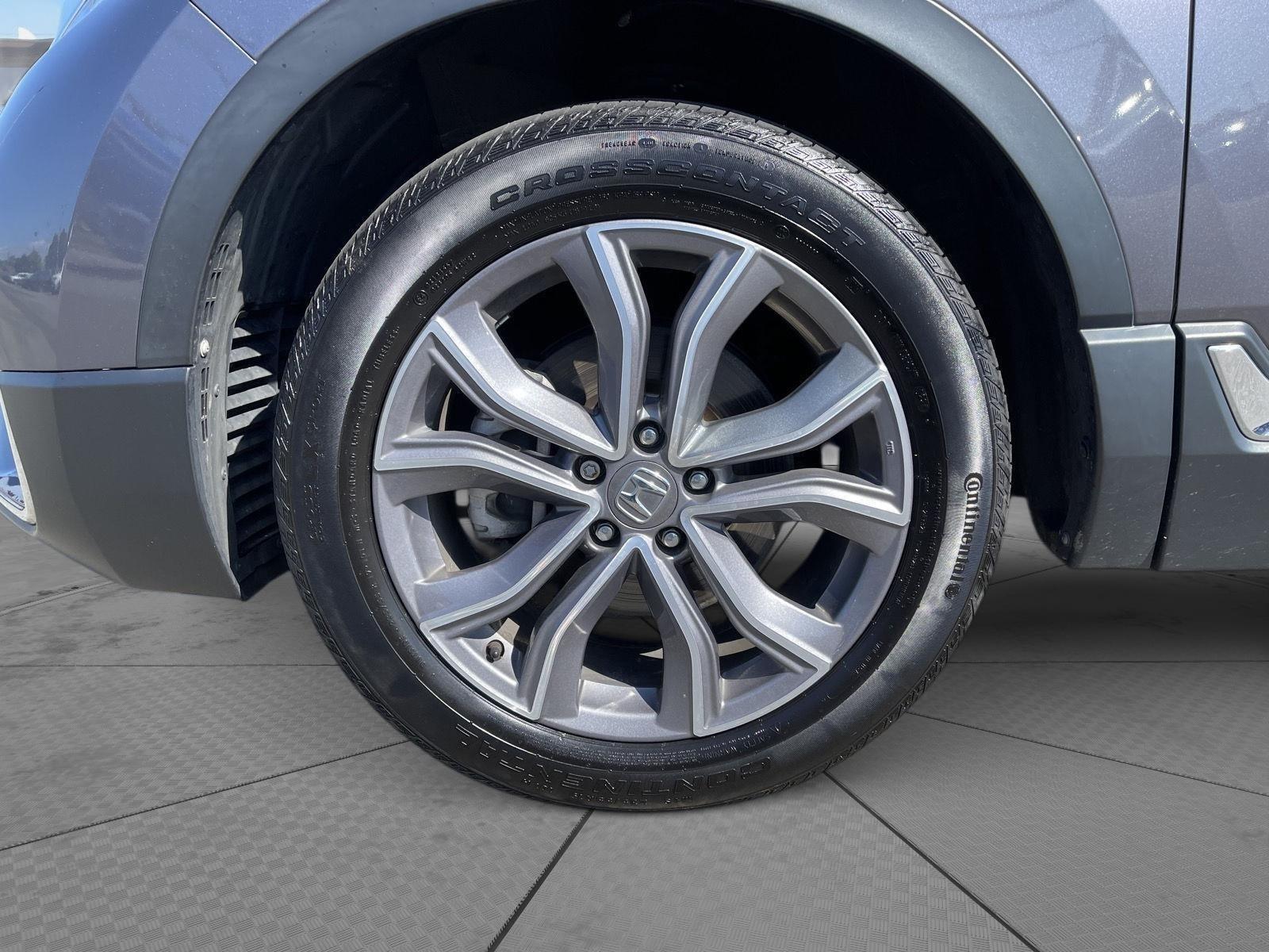 2020 Honda CR-V Hybrid Touring photo 23