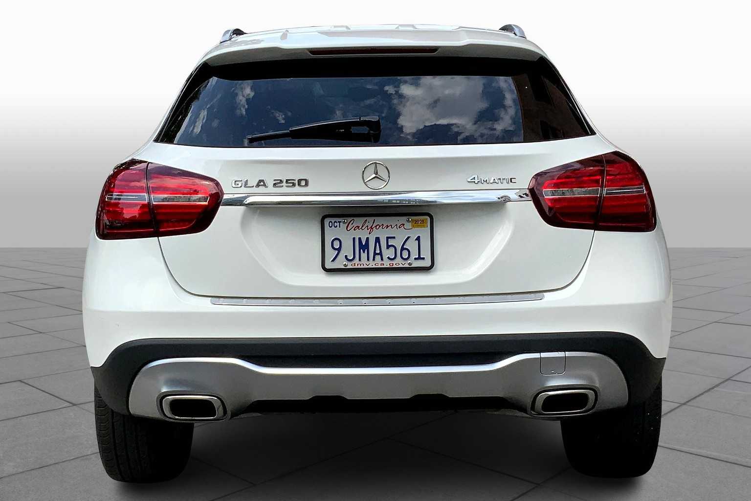 2019 Mercedes Benz GLA 250 4MATIC photo 4