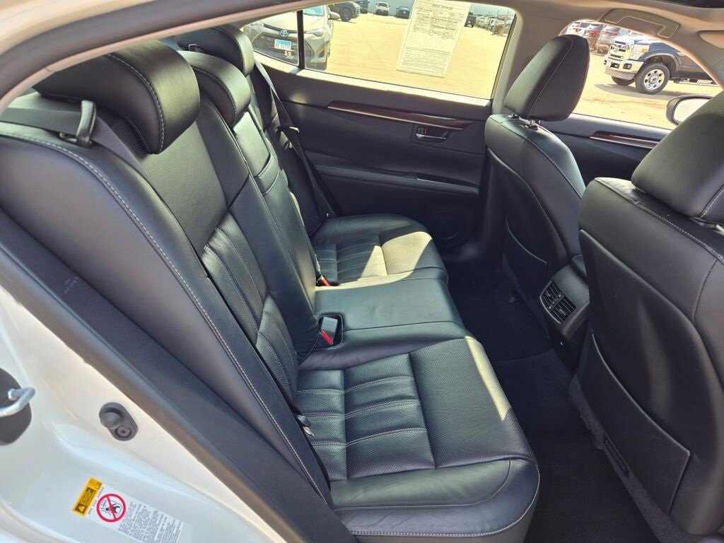 2016 Lexus ES 350 photo 8