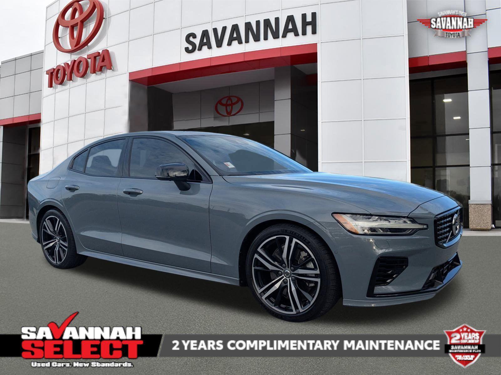 2022 Volvo S60 R-Design's photo