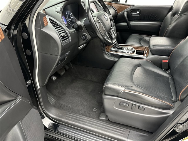 2020 Nissan Armada SL photo 3