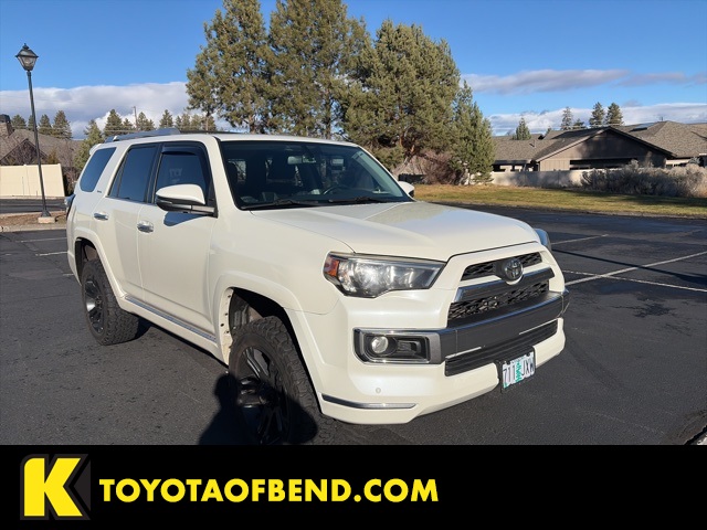 2016 Toyota 4Runner Limited's photo