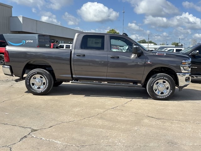 2026 Ram 2500 Tradesman photo 2