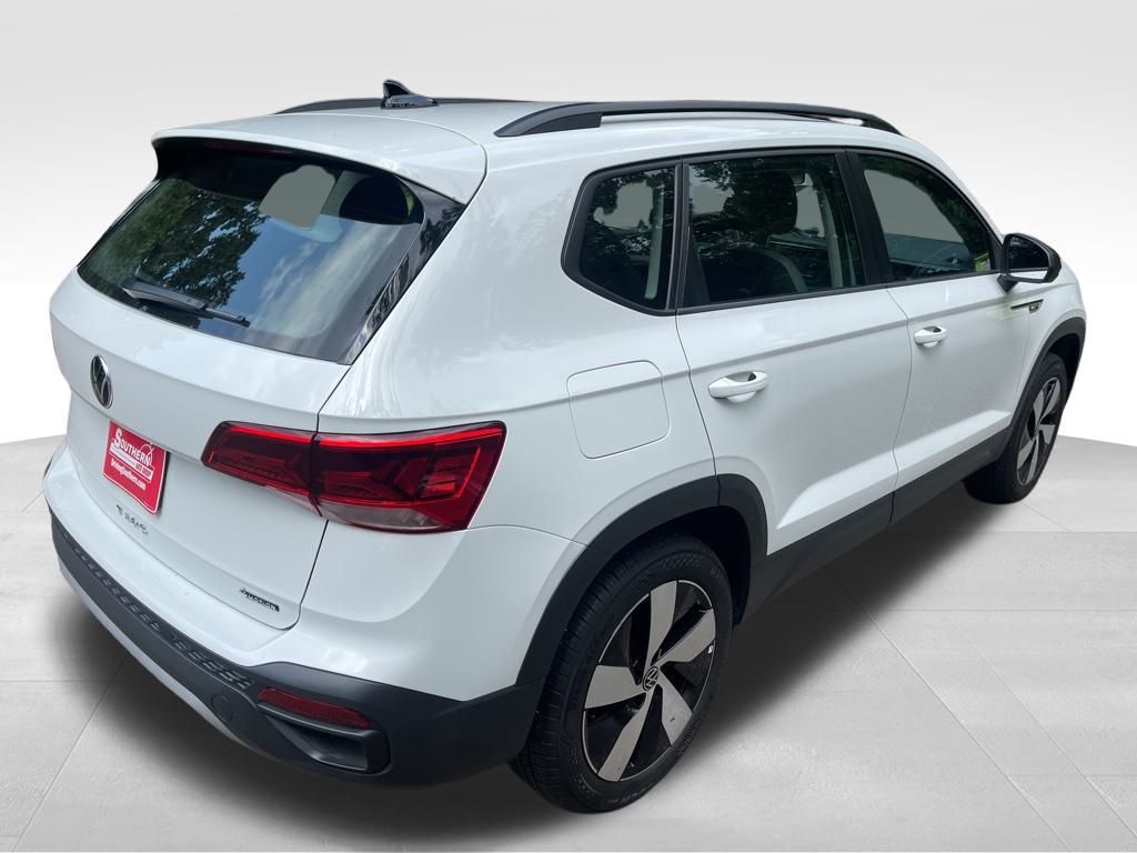2024 Volkswagen Taos S photo 7