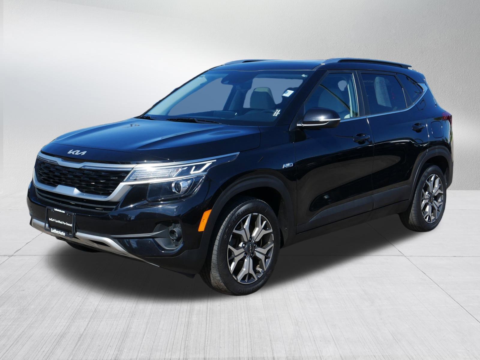 2022 Kia Seltos EX photo 3