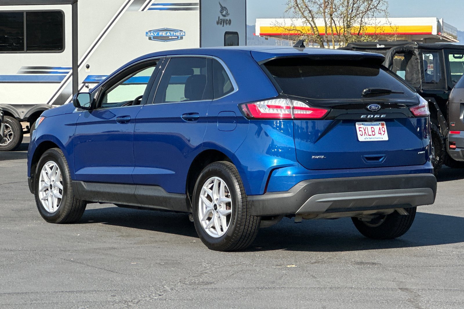 2024 Ford Edge SEL photo 4