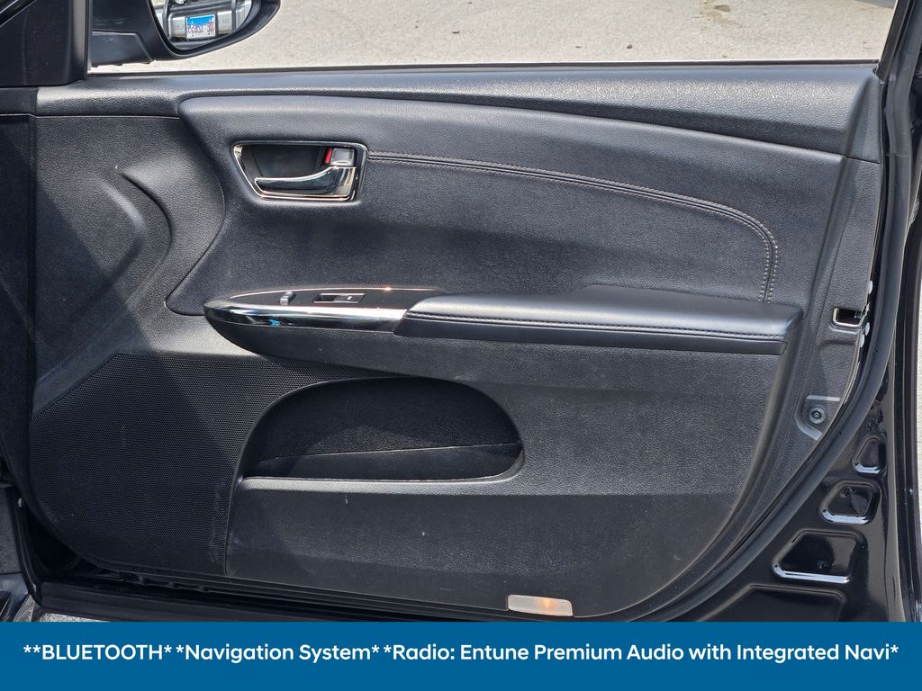 2016 Toyota Avalon Touring photo 4