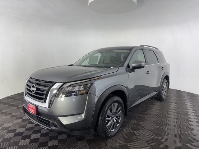 2025 Nissan Pathfinder SV photo 4