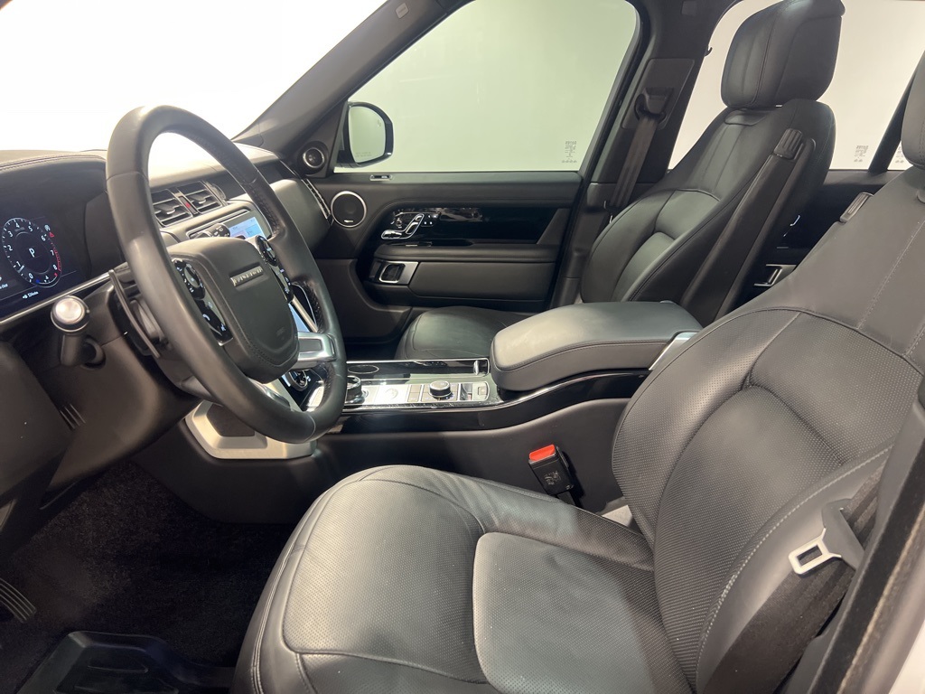2020 Land Rover Range Rover HSE photo 10