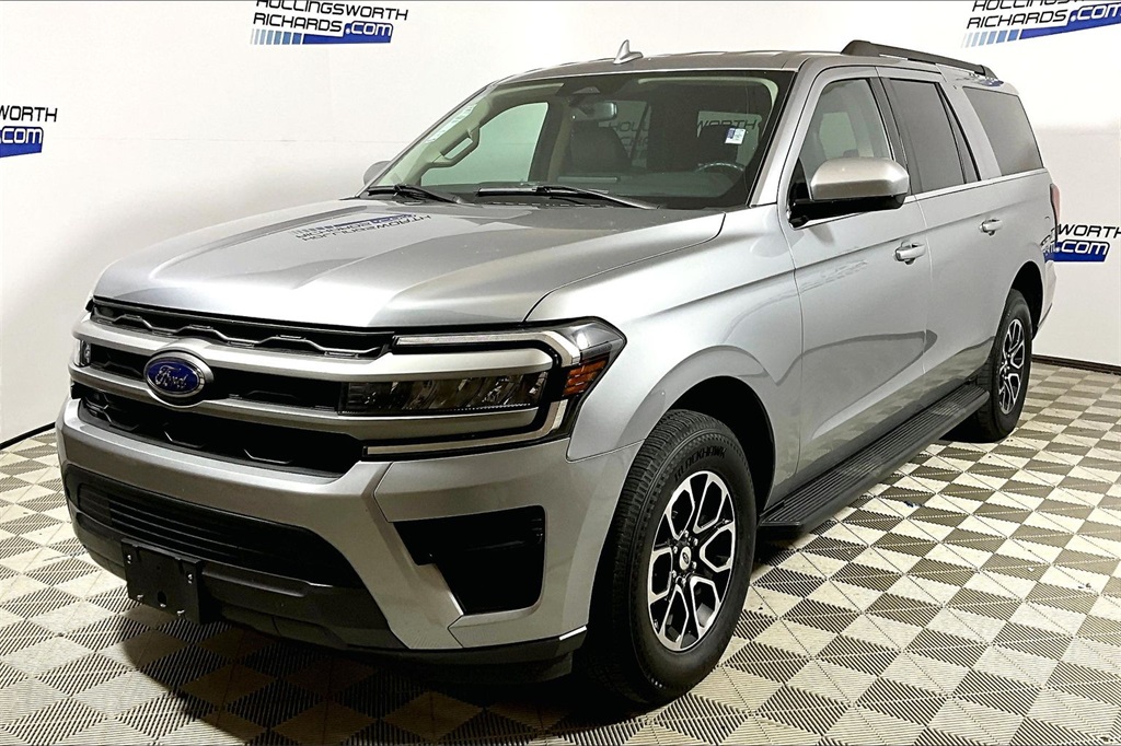 2024 Ford Expedition XLT's photo