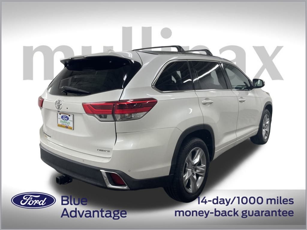 2019 Toyota Highlander Limited photo 3
