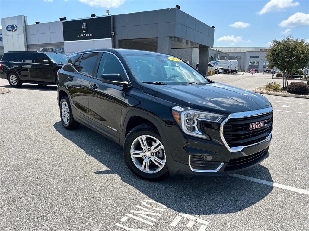 2024 Gmc Terrain SLE photo 2