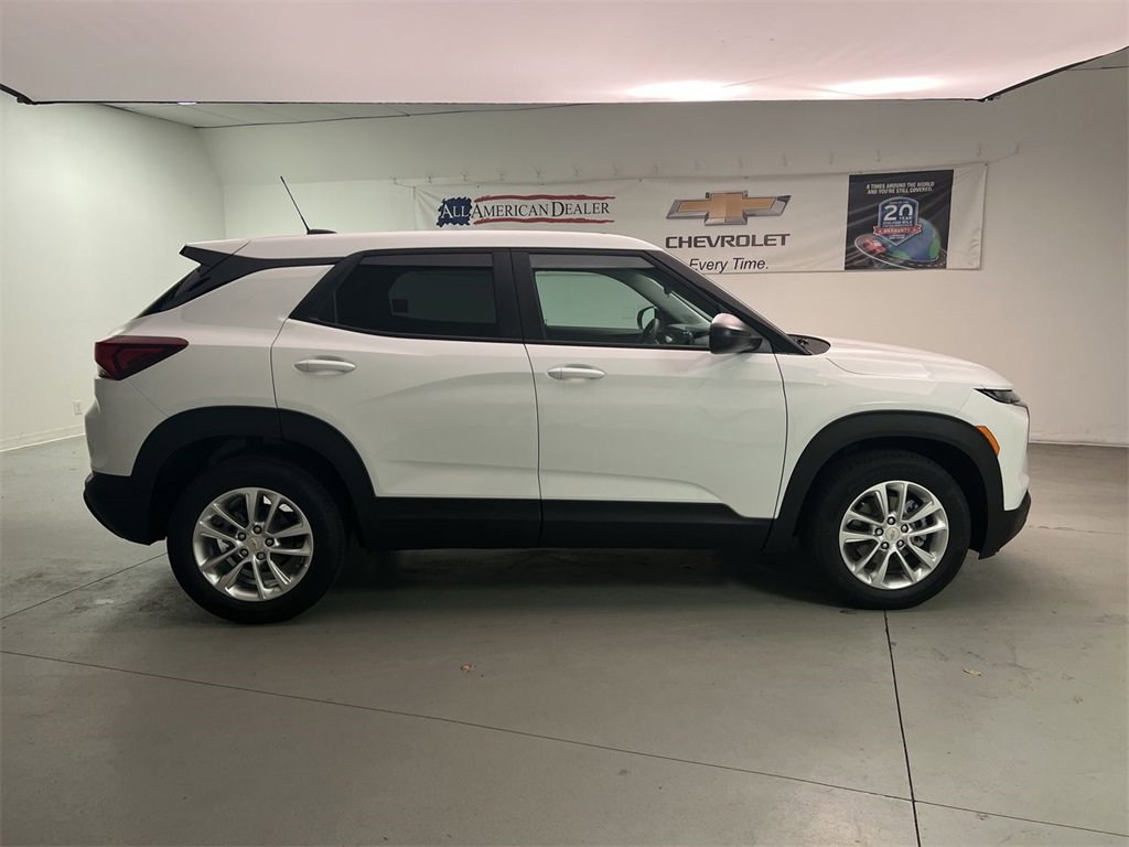 2026 Chevrolet Trailblazer LS photo 9