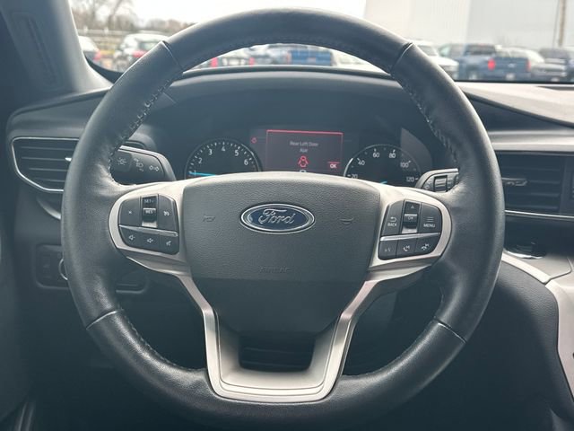 2022 Ford Explorer XLT photo 12