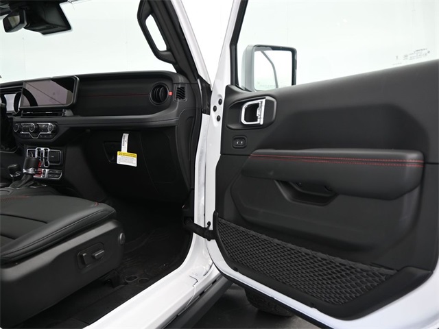 2025 Jeep Gladiator Rubicon photo 28