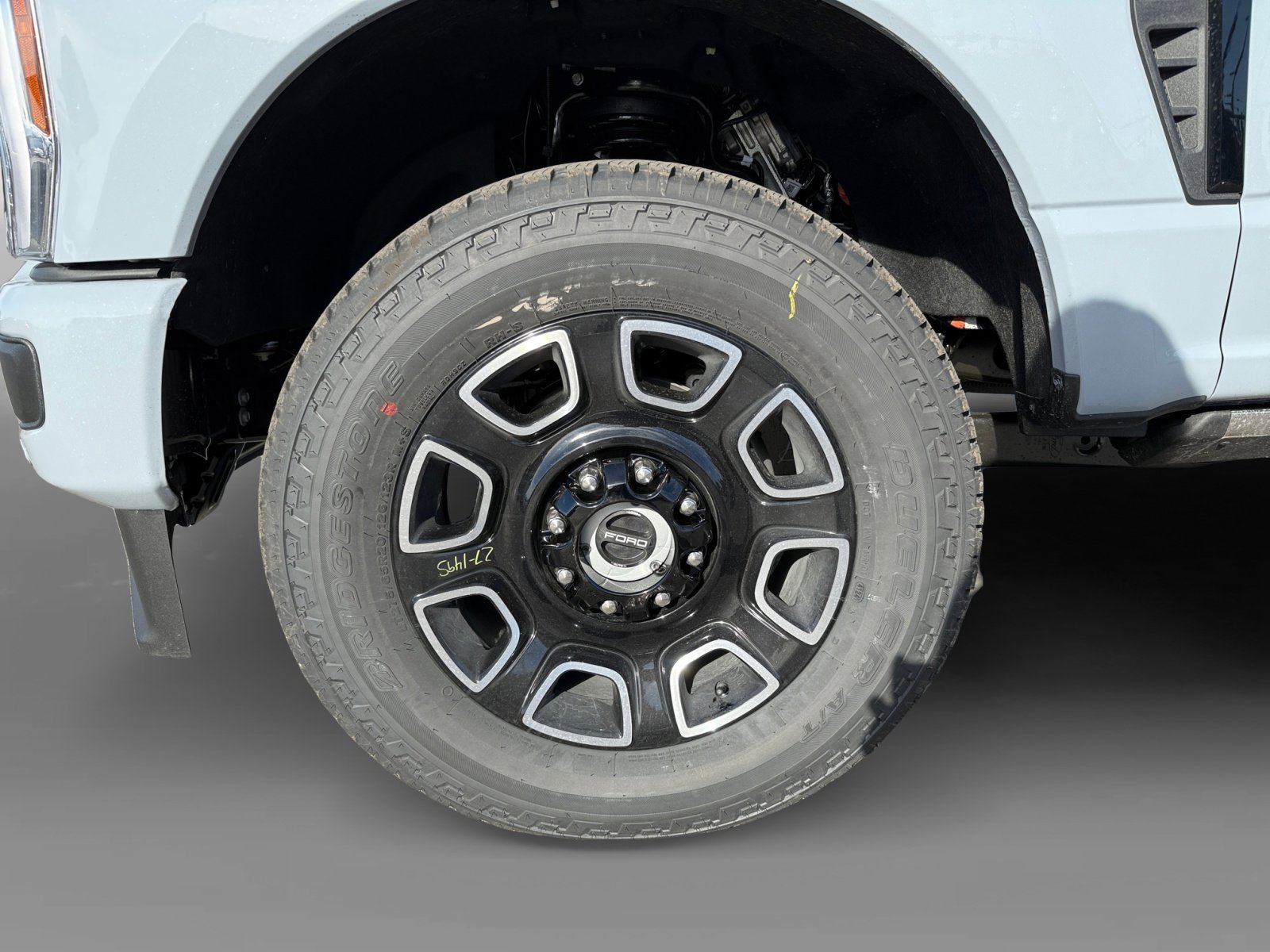 2025 Ford F-250 Platinum photo 9