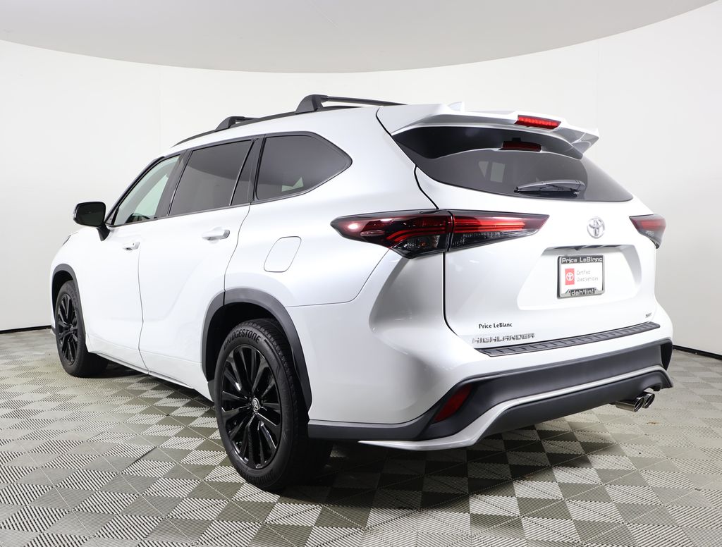 2024 Toyota Highlander XSE photo 4
