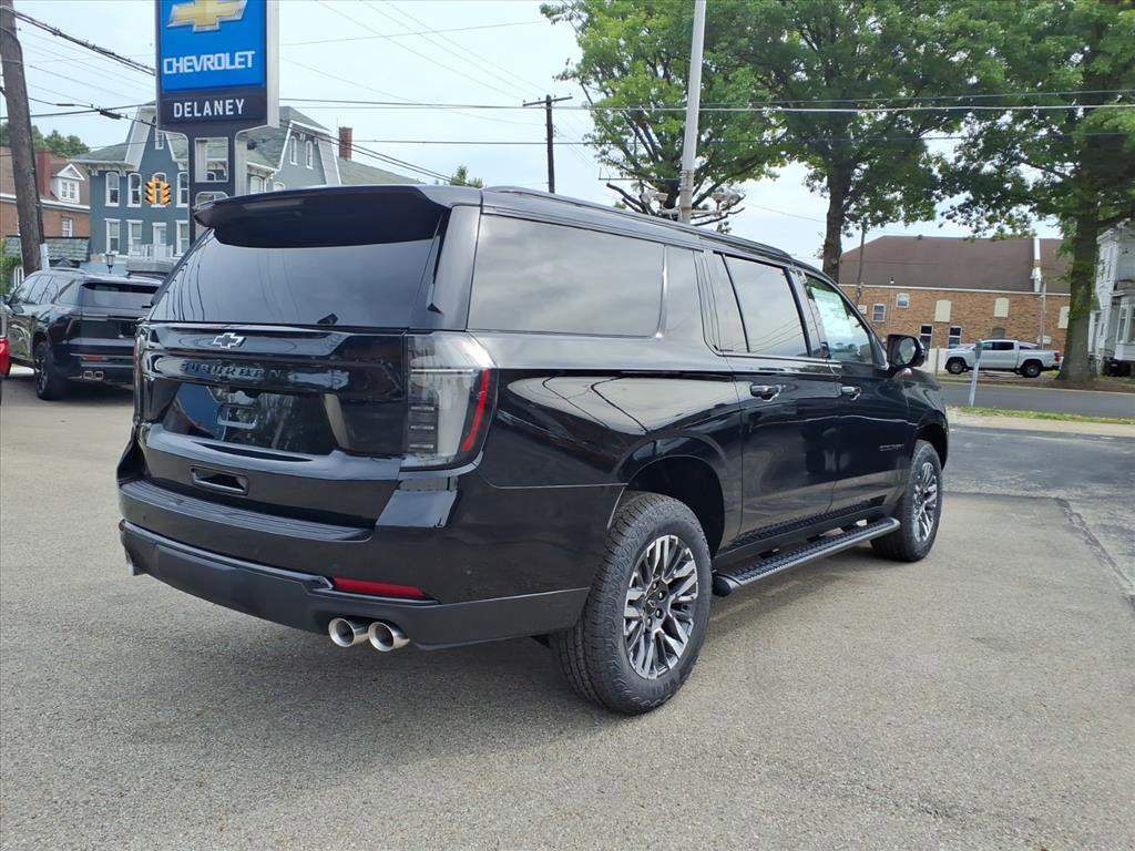2026 Chevrolet Suburban Z71 photo 3