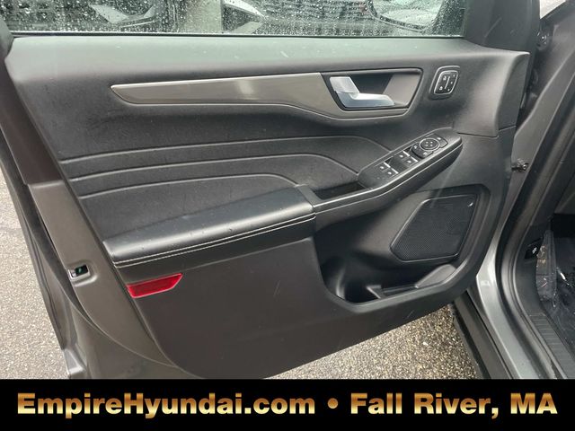 2022 Ford Escape Titanium photo 15