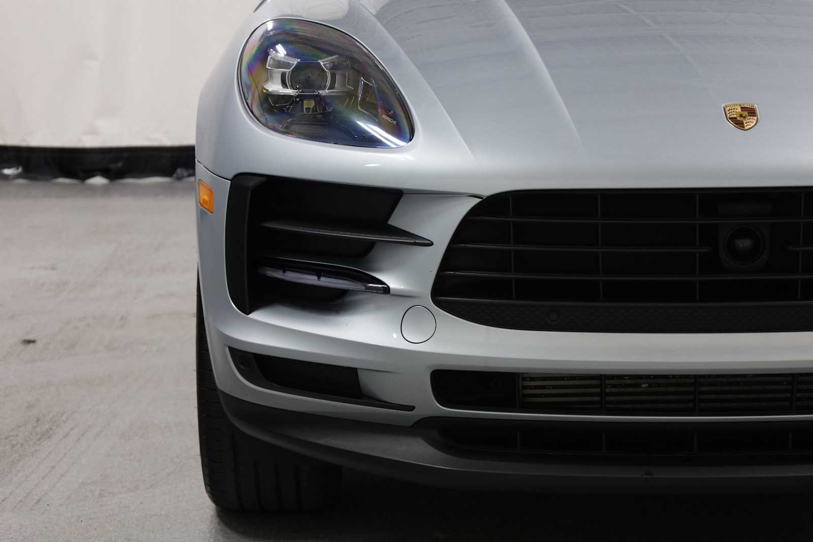 2021 Porsche Macan Base photo 15
