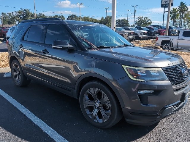 2018 Ford Explorer Sport photo 2