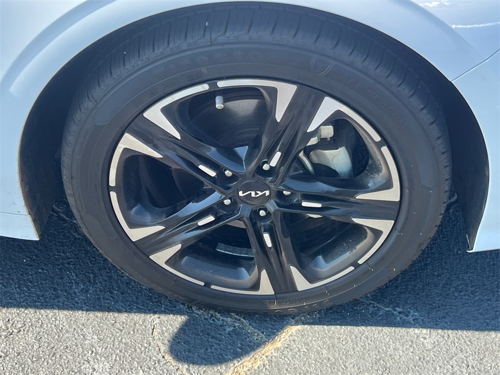 2023 Kia K5 GT-Line photo 11