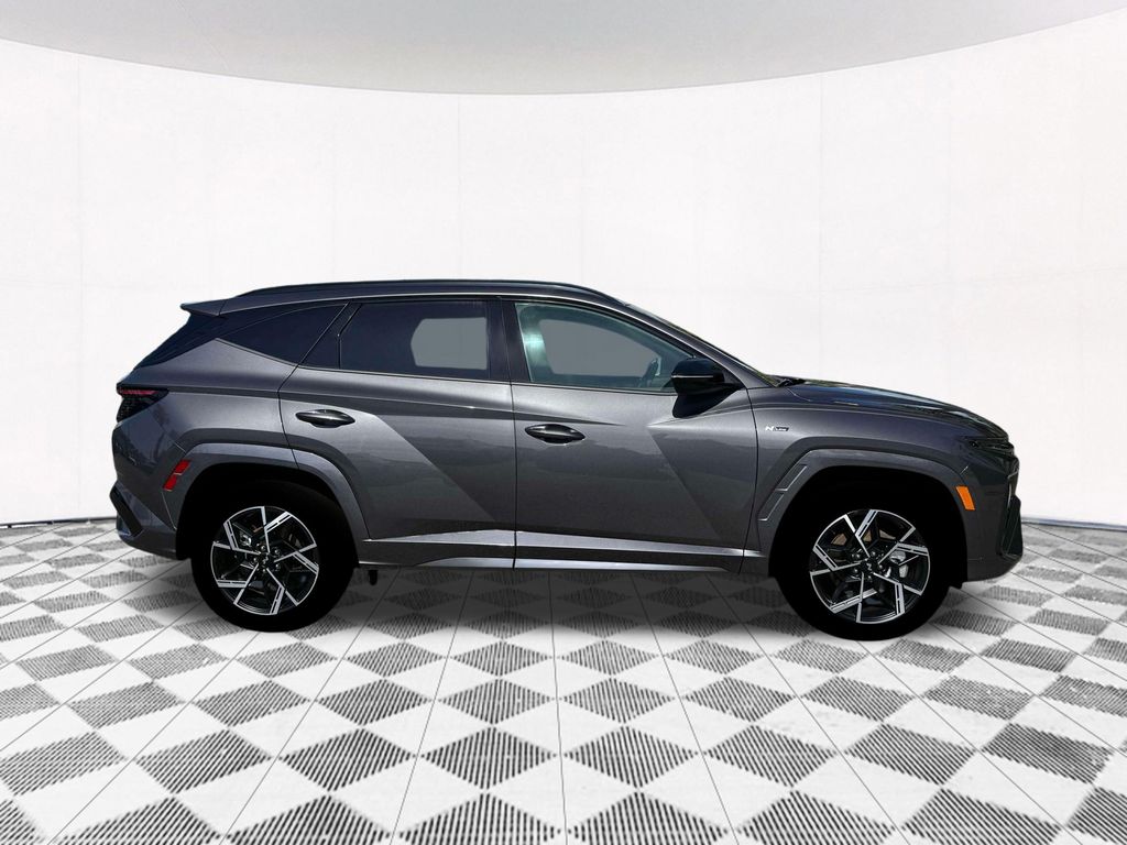 2025 Hyundai Tucson Hybrid N Line photo 9