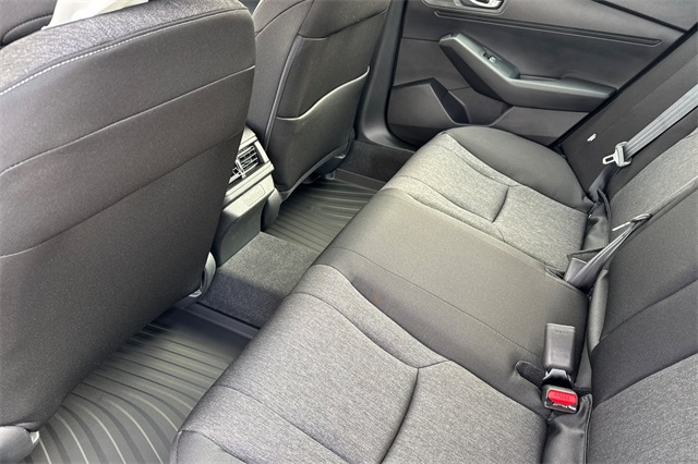 2025 Honda Accord LX photo 6