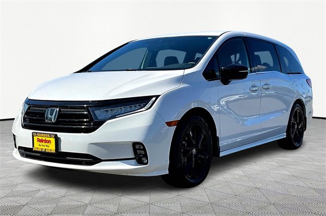 2023 Honda Odyssey Sport photo 2