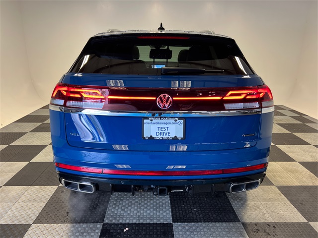 2025 Volkswagen Atlas Cross Sport SEL Premium R-Line photo 4