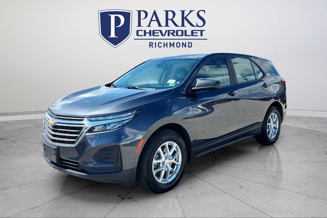 2022 Chevrolet Equinox LS photo 3