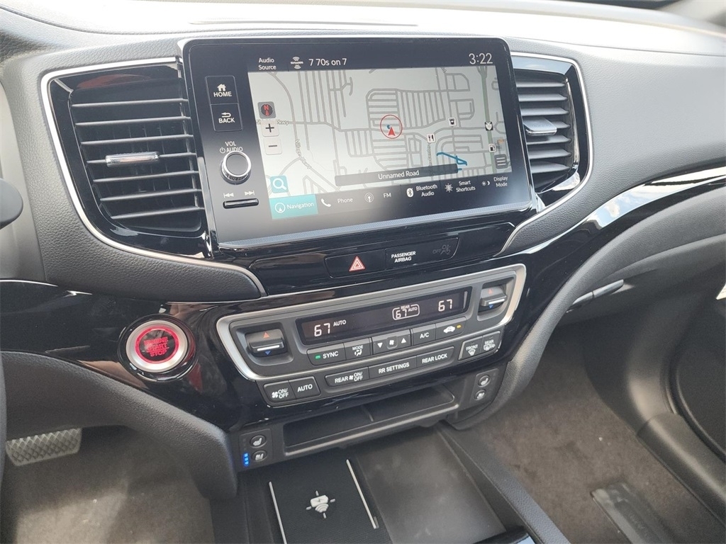 2025 Honda Ridgeline Black Edition photo 29