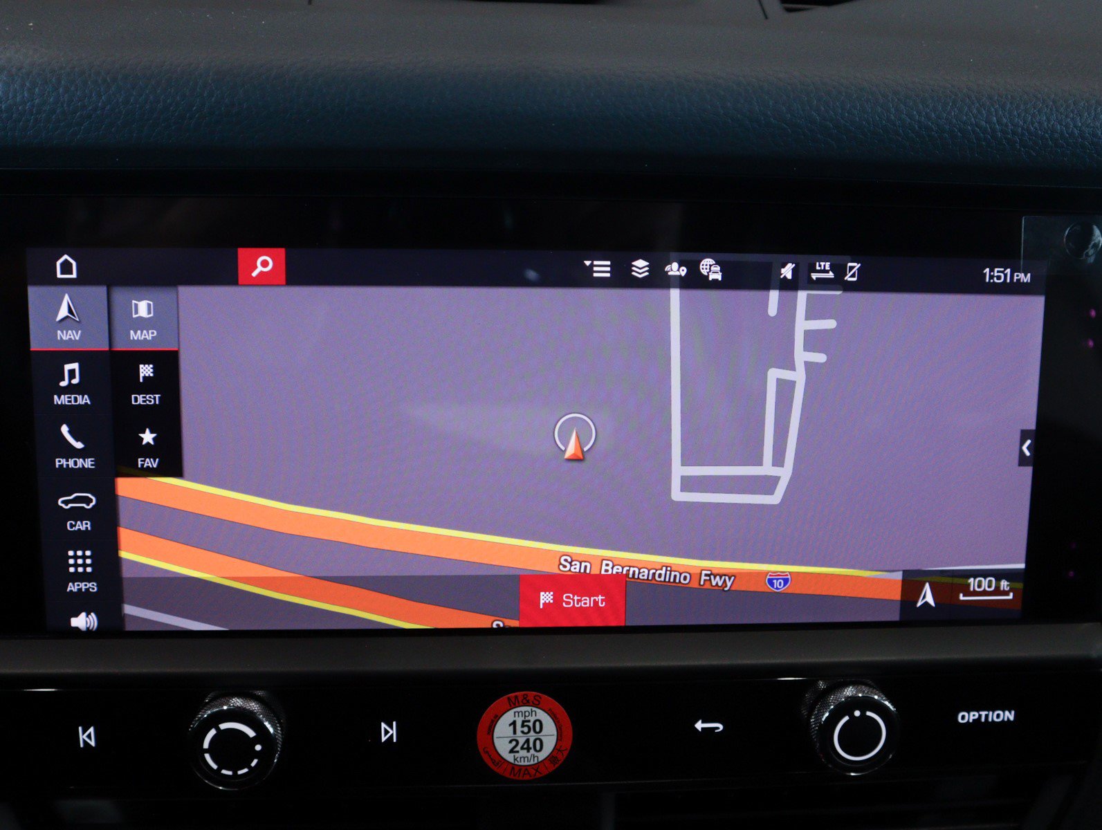 2025 Porsche Macan T photo 20