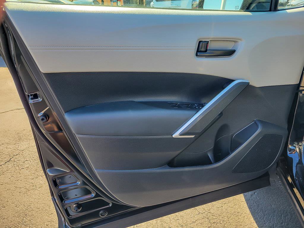 2025 TOYOTA COROLLA CROSS - Image 23