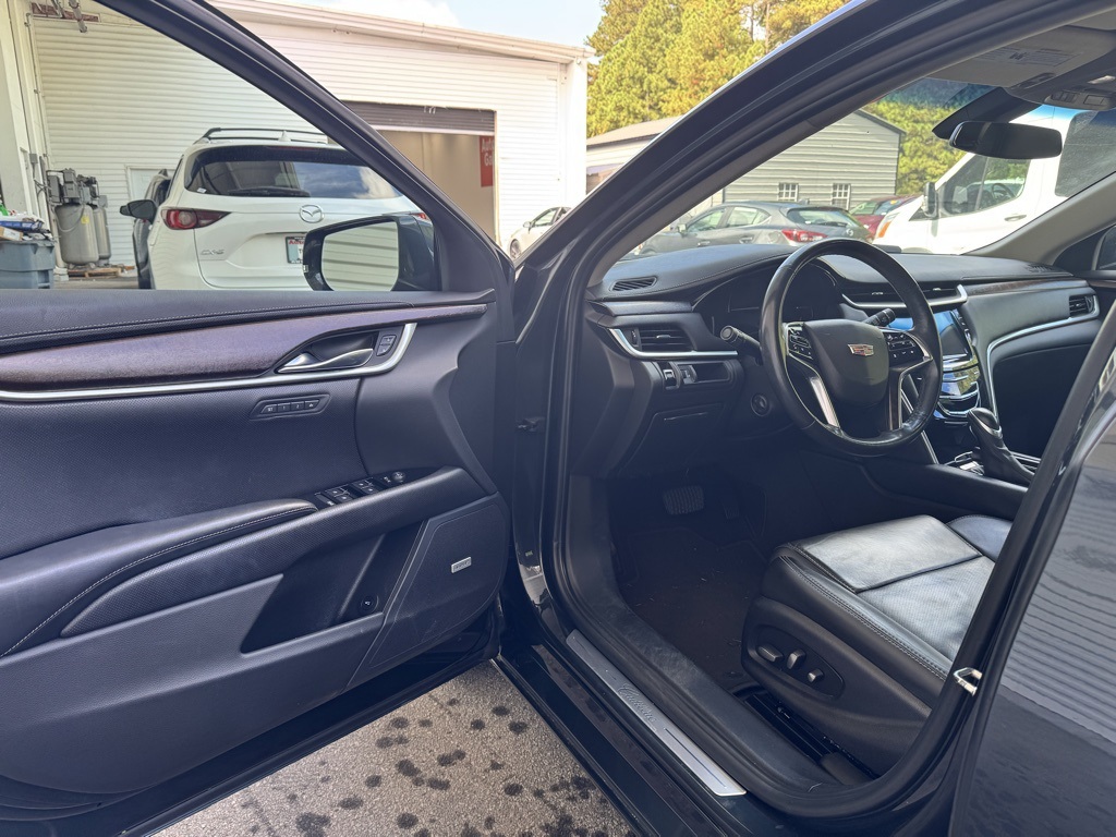 2019 Cadillac XTS Luxury photo 4