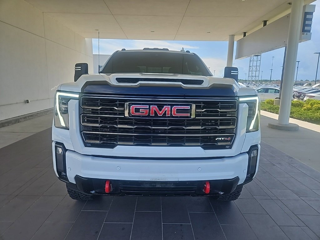 2024 Gmc Sierra HD AT4 photo 2