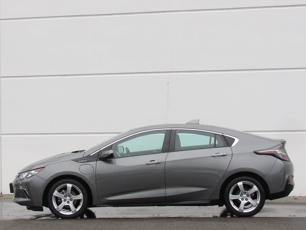 2017 Chevrolet Volt LT photo 4