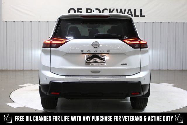 2025 Nissan Rogue SV photo 4