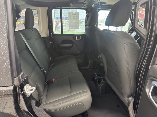 2021 Jeep Wrangler Unlimited Willys photo 10