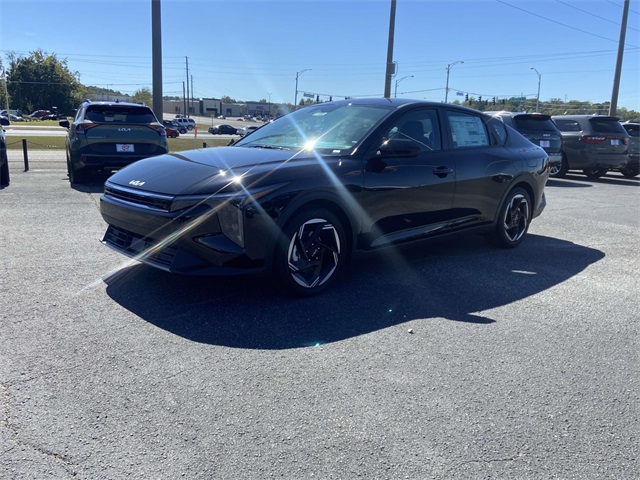 2025 Kia K4 EX photo 3