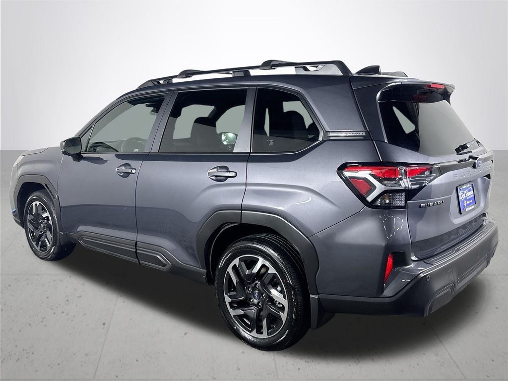 2025 Subaru Forester Limited photo 8
