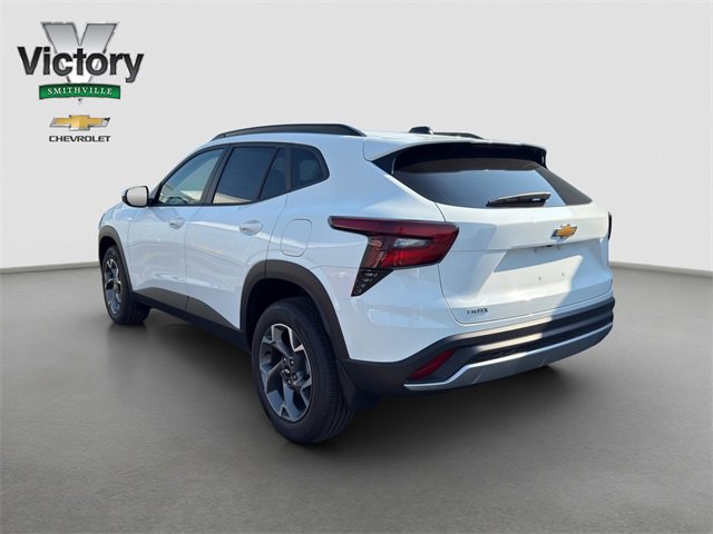 2025 Chevrolet Trax LT photo 4