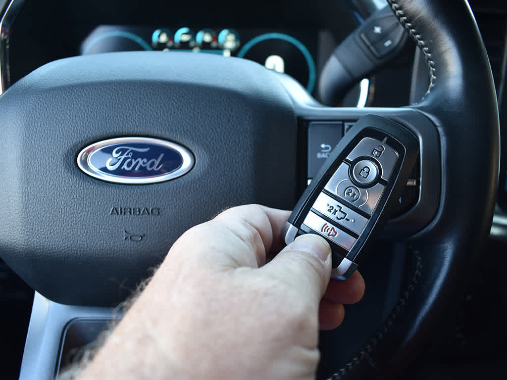 2022 Ford F-150 Lariat photo 11